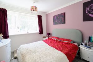 Bedroom- click for photo gallery